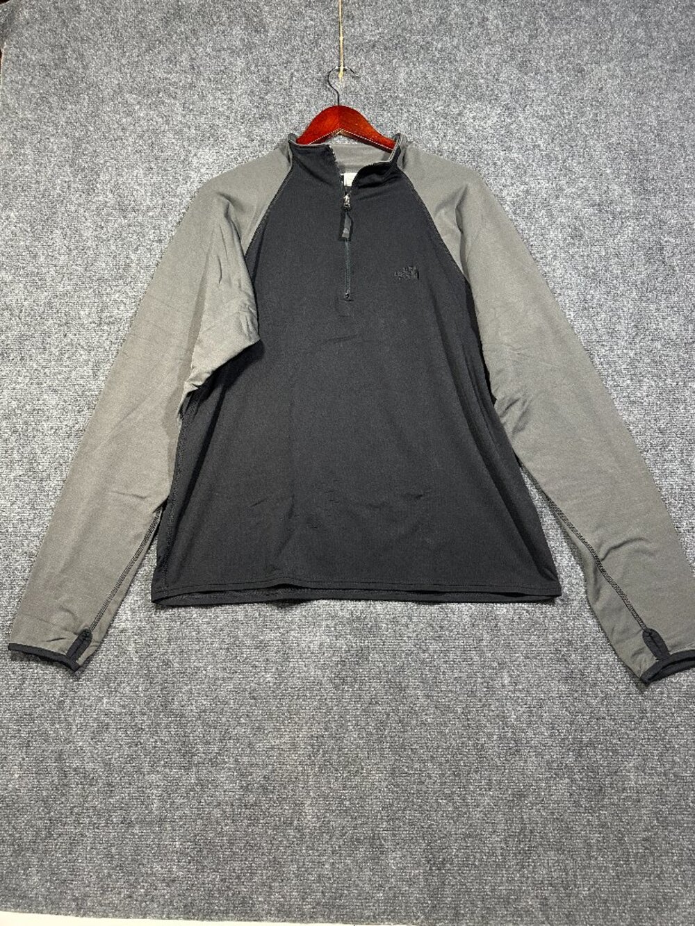The North Face Mens XL 1/4 Zip Pullover Black Gray Stretch  Long Sleeve